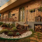 Kumkat Hotel